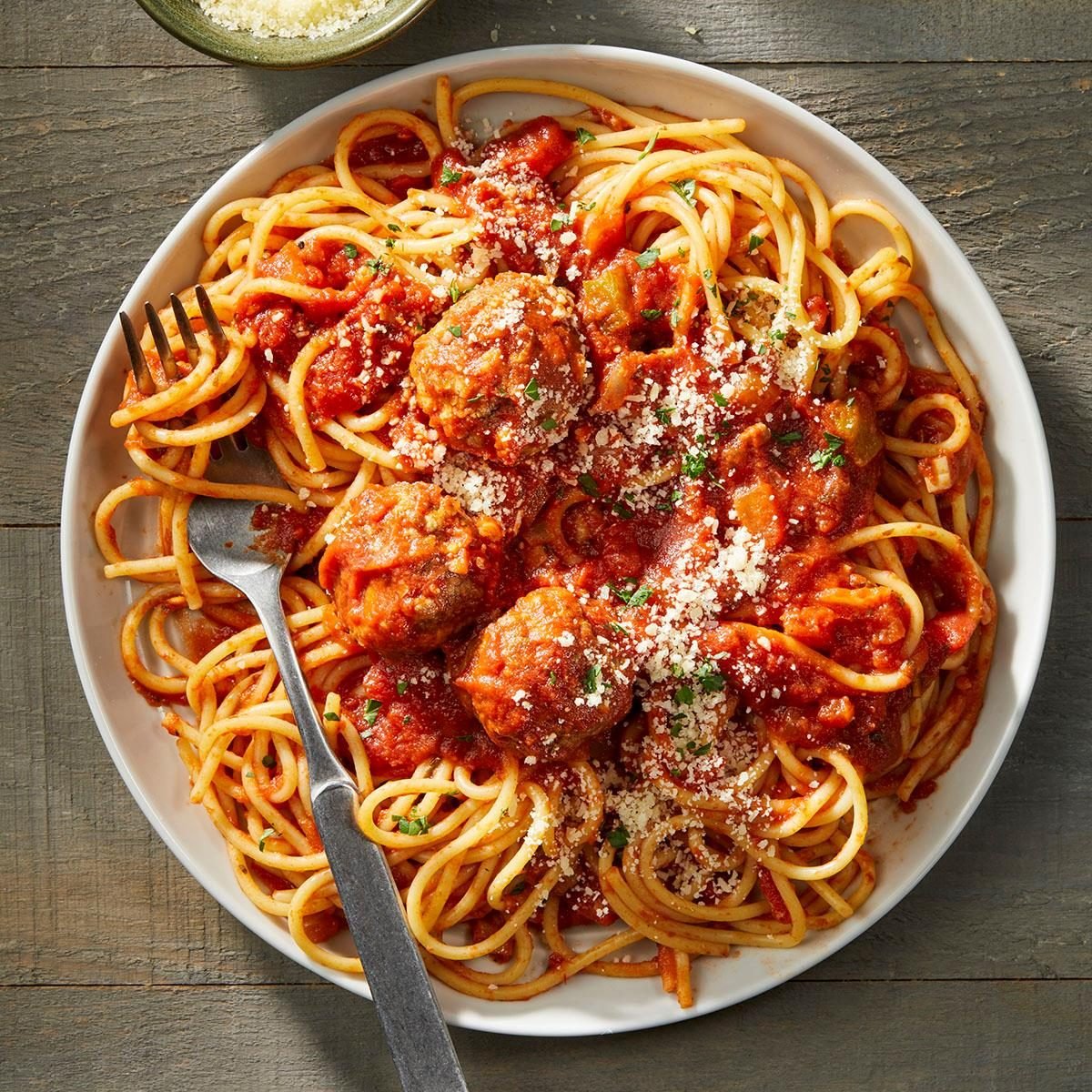Secrets to Tender Slow Cooker Spaghetti & Meatballs
